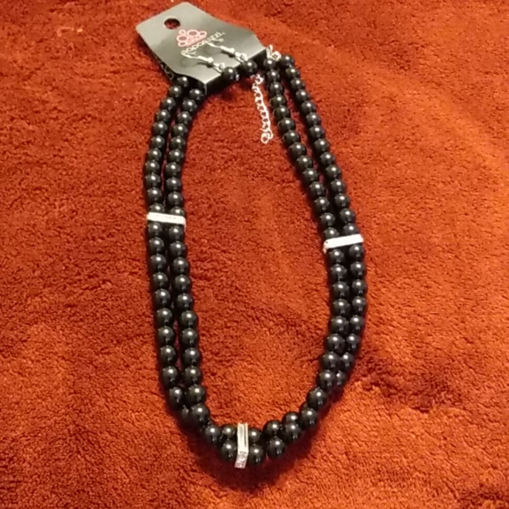 Paparazzi Rhinestone Necklace